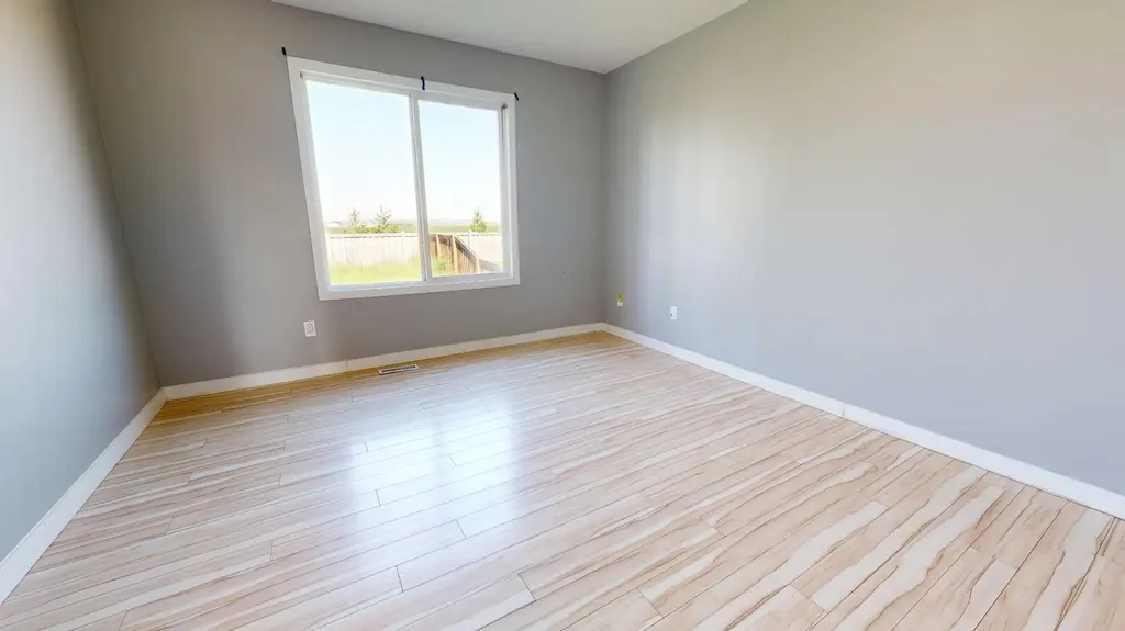 7914 115a Street Grande Prairie AB T8W 0A1