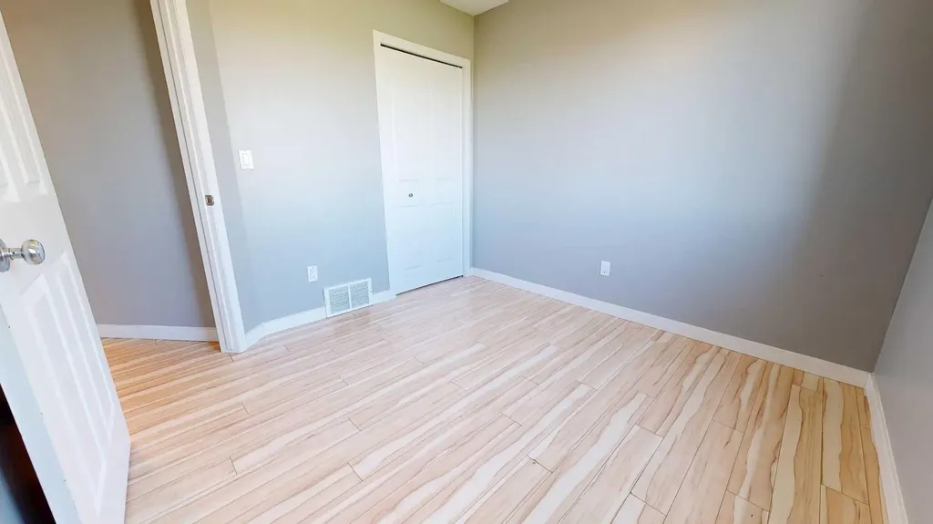 7914 115a Street Grande Prairie AB T8W 0A1