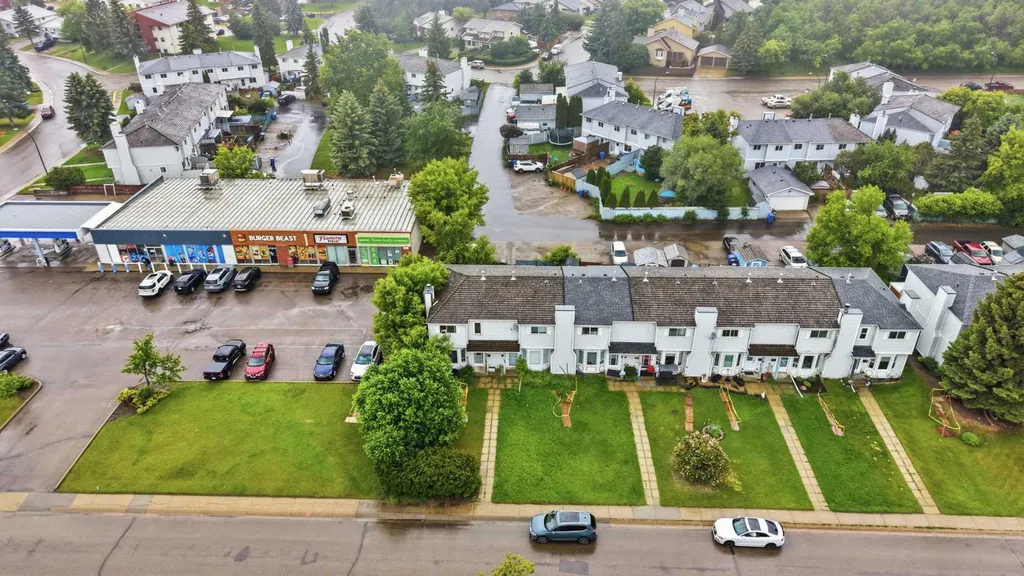 196 Northey Avenue Red Deer AB T4P 3J6