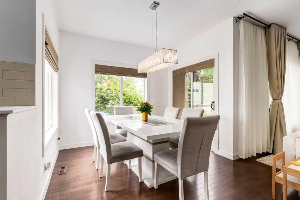 133 Copperleaf Bay SE Calgary AB T2Z 0J2