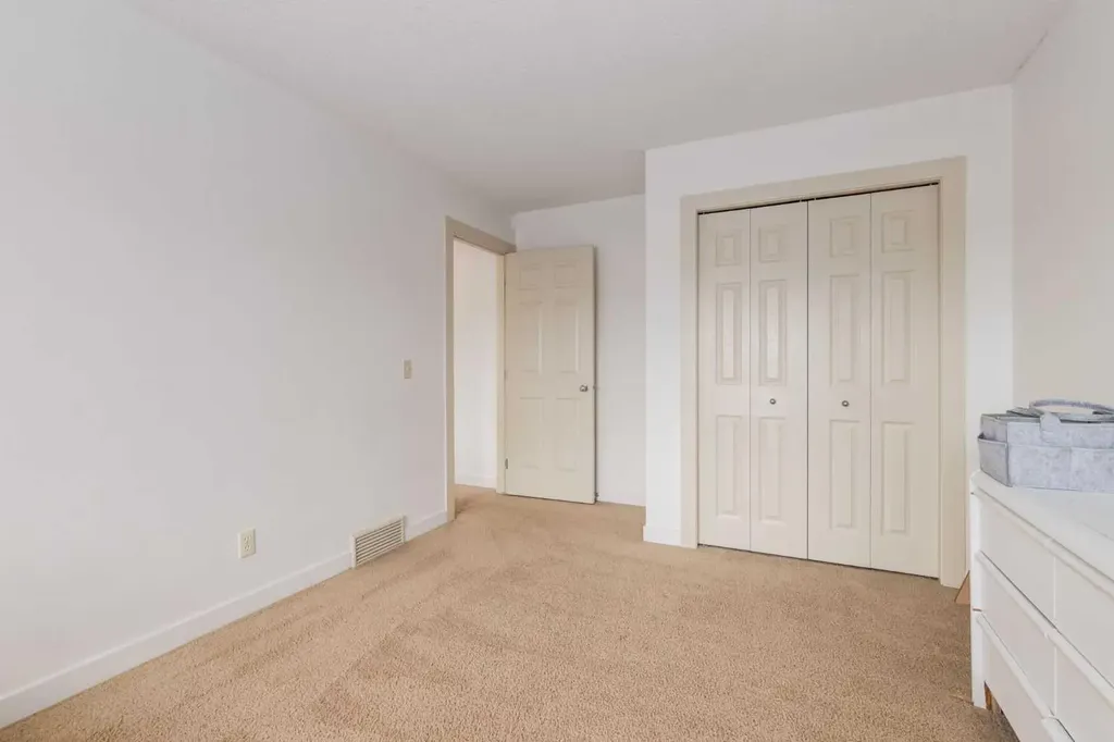 133 Copperleaf Bay SE Calgary AB T2Z 0J2