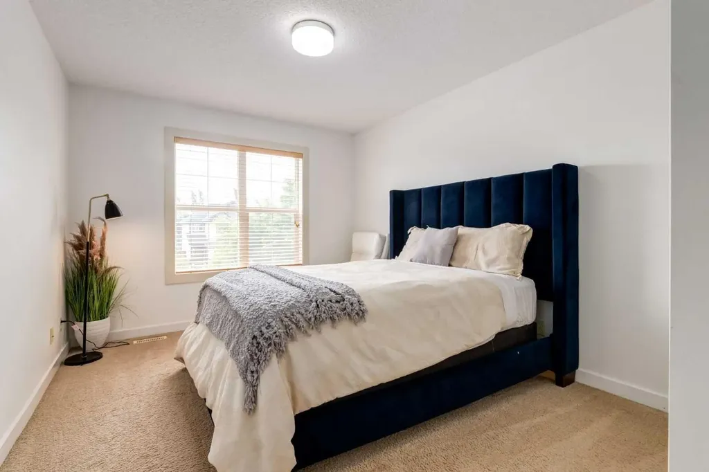 133 Copperleaf Bay SE Calgary AB T2Z 0J2