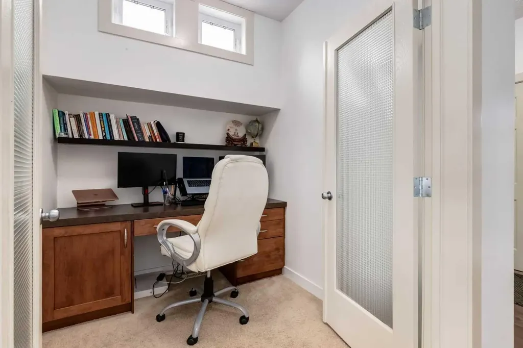 133 Copperleaf Bay SE Calgary AB T2Z 0J2