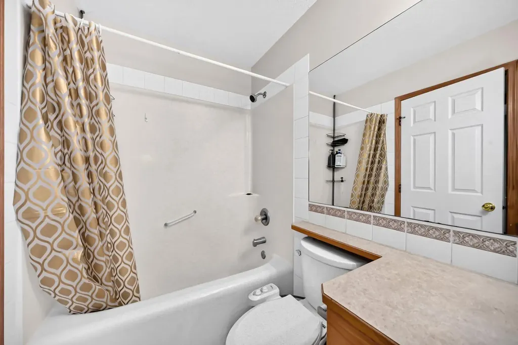 145 Martinvalley Crescent NE Calgary AB T3J 4L7