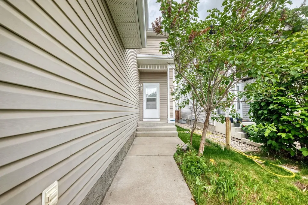 145 Martinvalley Crescent NE Calgary AB T3J 4L7