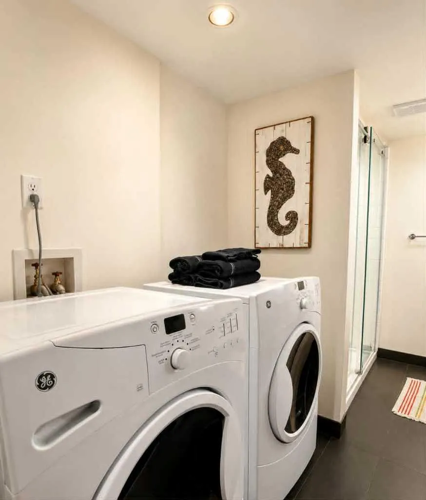 618 11 Avenue NE Calgary AB T2E 0Z7