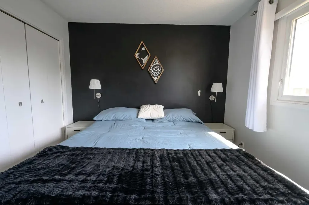 11219 92b Street Grande Prairie AB T8V3G8