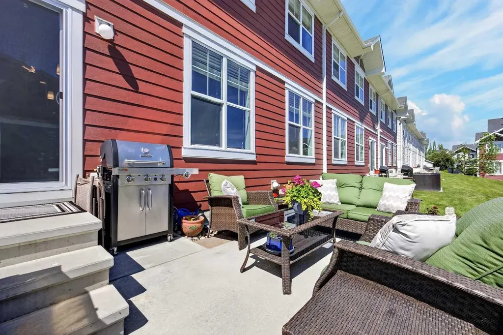 881 Sage Valley Boulevard NW Calgary AB T3R 0R3