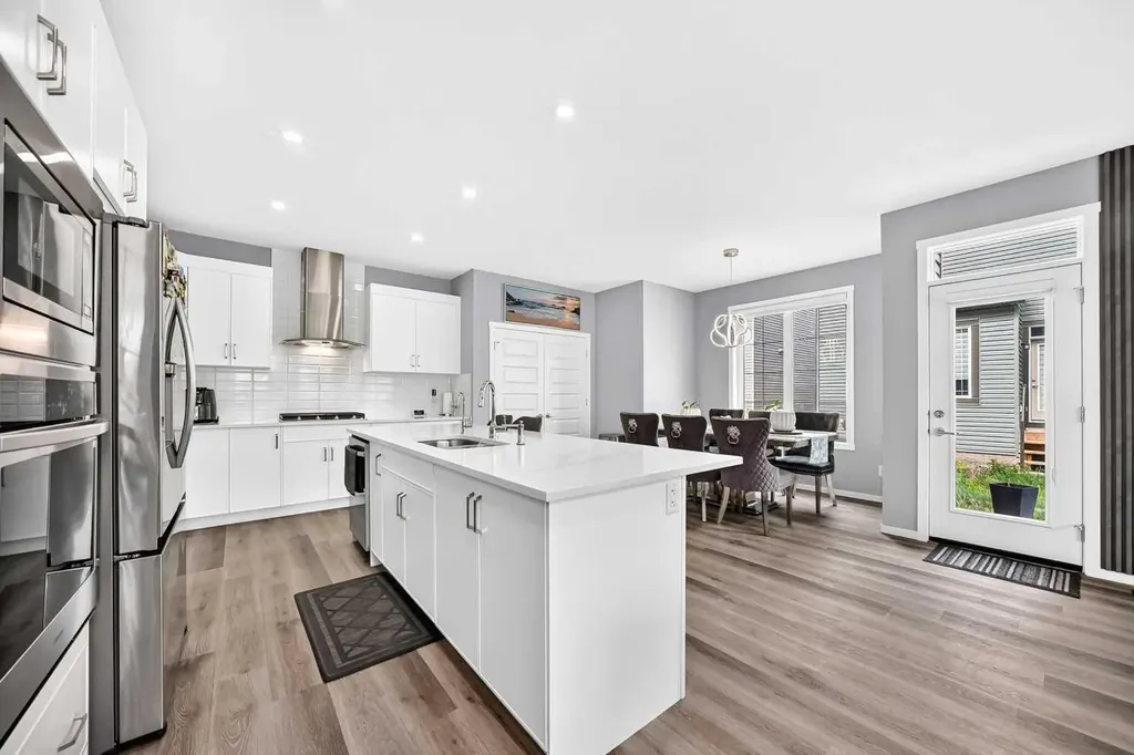 41 Cityline Heath NE Calgary AB T3N 2N5