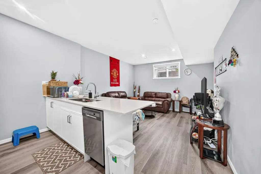 41 Cityline Heath NE Calgary AB T3N 2N5