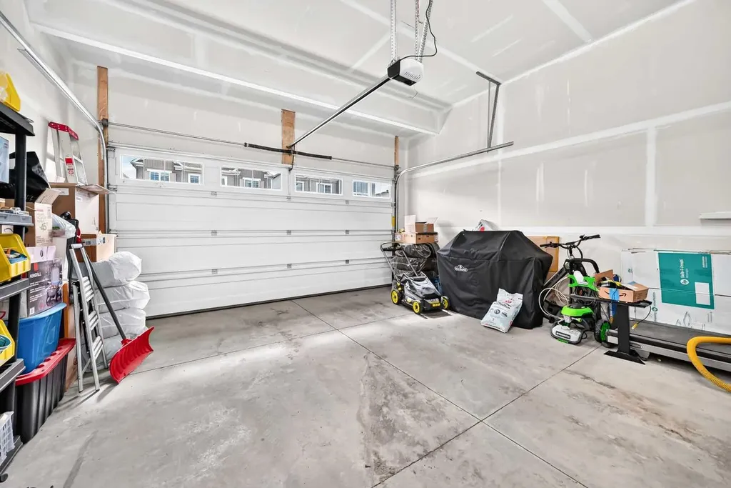 41 Cityline Heath NE Calgary AB T3N 2N5