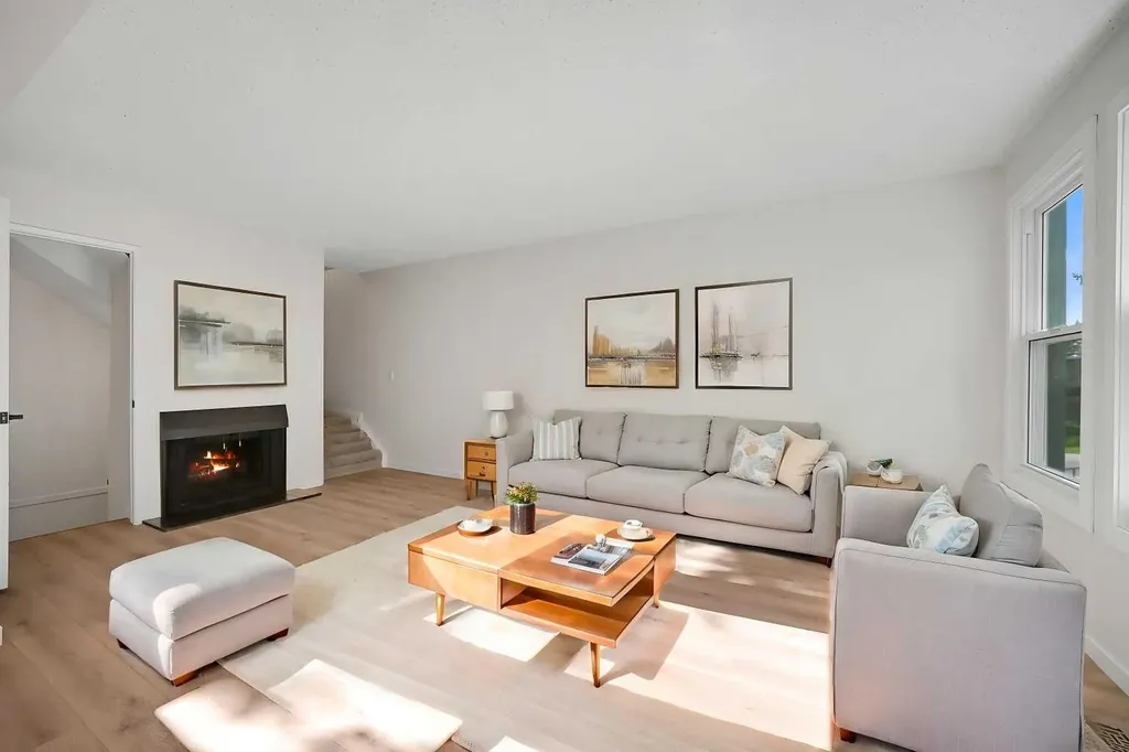 544 Blackthorn Road NE Calgary AB T2K 5J5