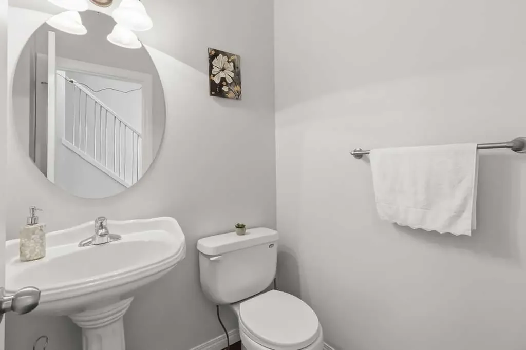 156 Silverado Range Close SW Calgary AB T2X 0C2
