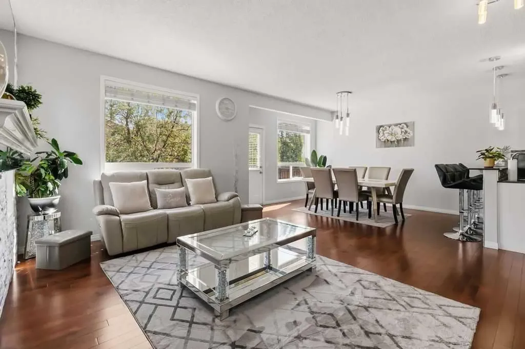 156 Silverado Range Close SW Calgary AB T2X 0C2