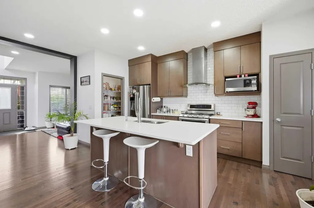 19 Skyview Point Road NE Calgary AB T3N0G9