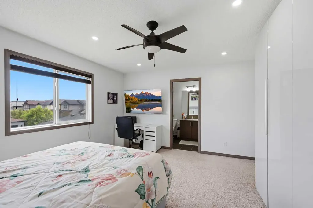 19 Skyview Point Road NE Calgary AB T3N0G9