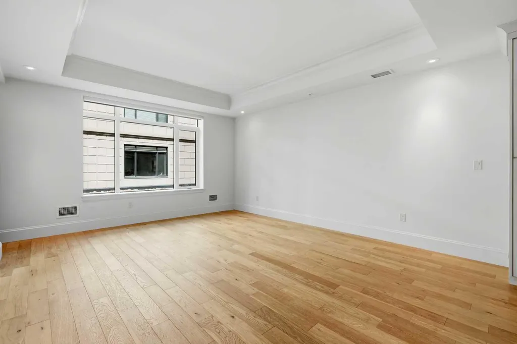 221 Quarry Way SE Calgary AB T2C5G4