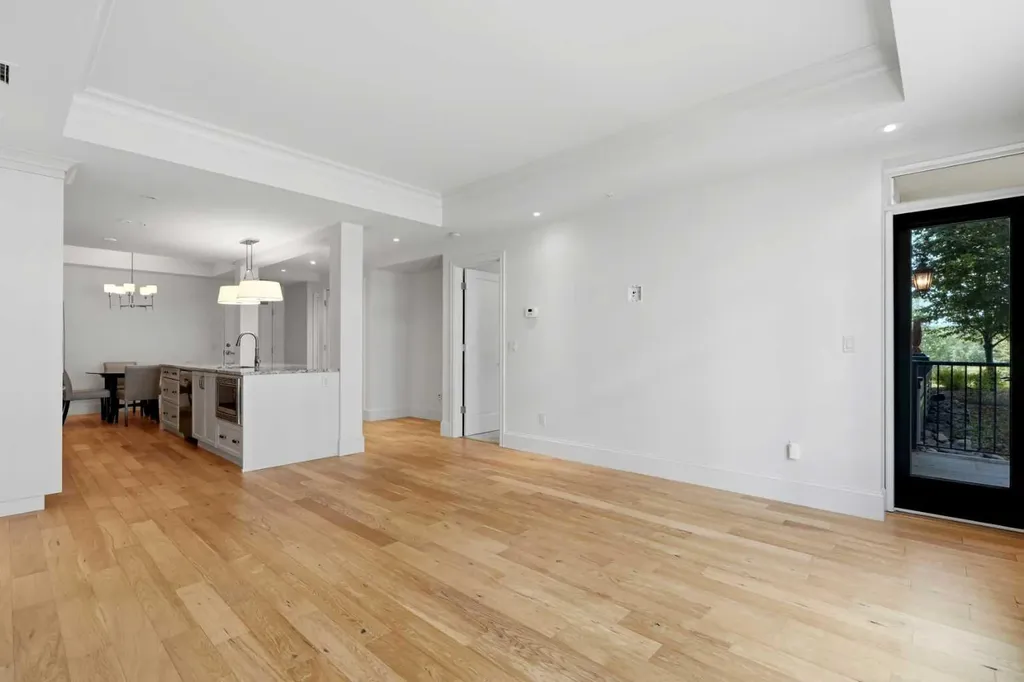 221 Quarry Way SE Calgary AB T2C5G4
