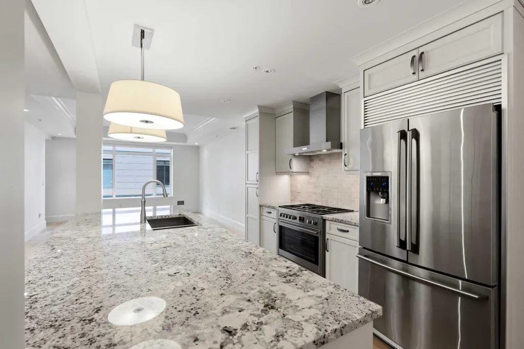 221 Quarry Way SE Calgary AB T2C5G4