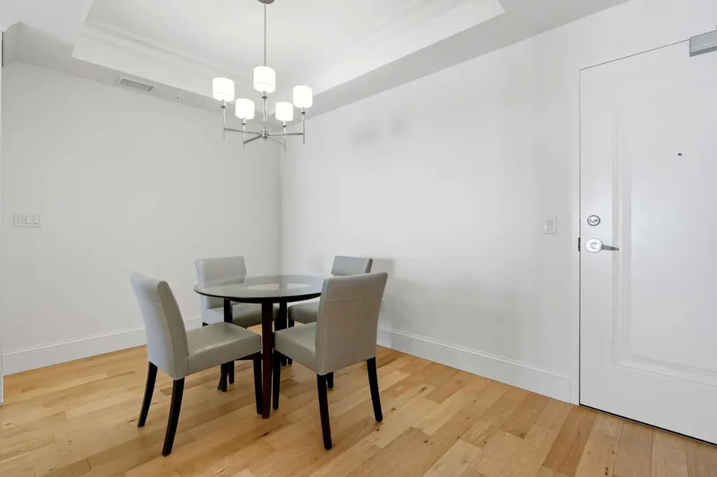 221 Quarry Way SE Calgary AB T2C5G4