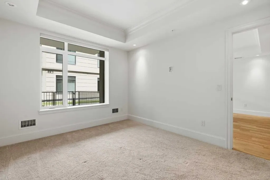 221 Quarry Way SE Calgary AB T2C5G4
