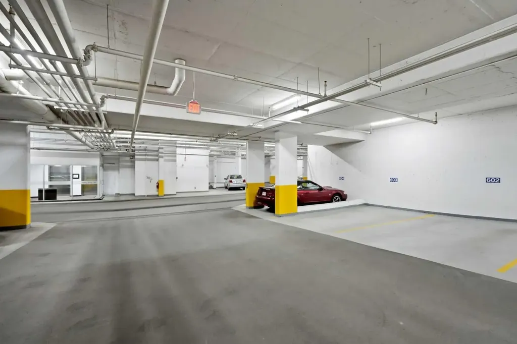 221 Quarry Way SE Calgary AB T2C5G4