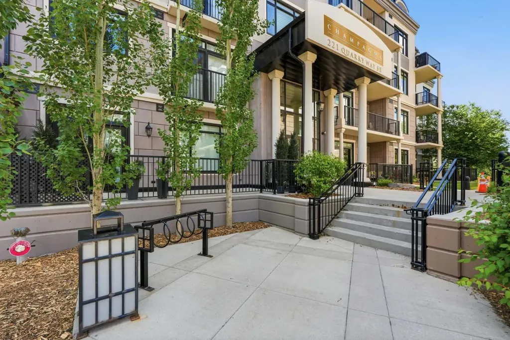 221 Quarry Way SE Calgary AB T2C5G4