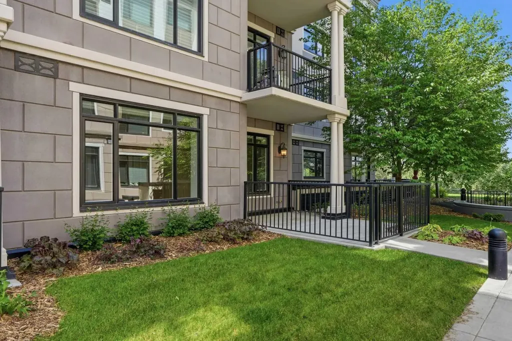 221 Quarry Way SE Calgary AB T2C5G4