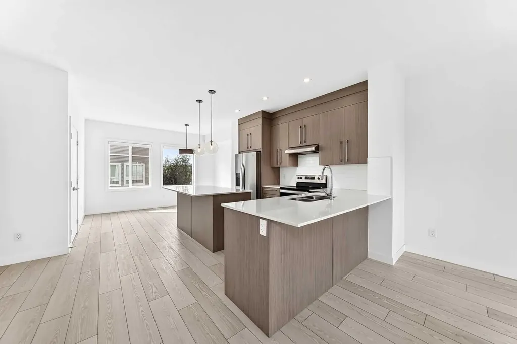 335 Creekside Boulevard SW Calgary AB T2X 5L1