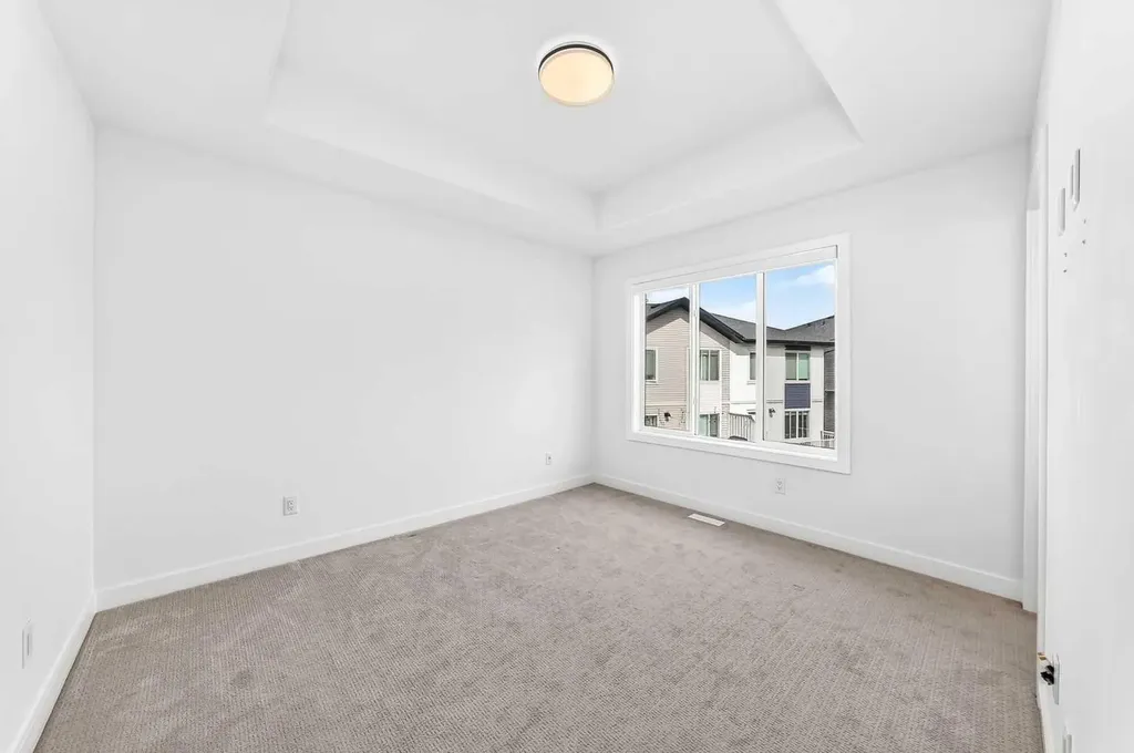 335 Creekside Boulevard SW Calgary AB T2X 5L1