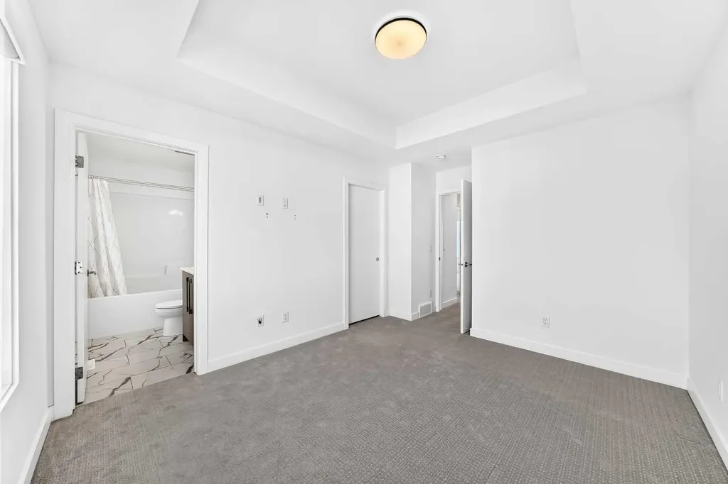 335 Creekside Boulevard SW Calgary AB T2X 5L1