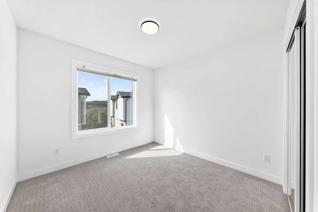 335 Creekside Boulevard SW Calgary AB T2X 5L1
