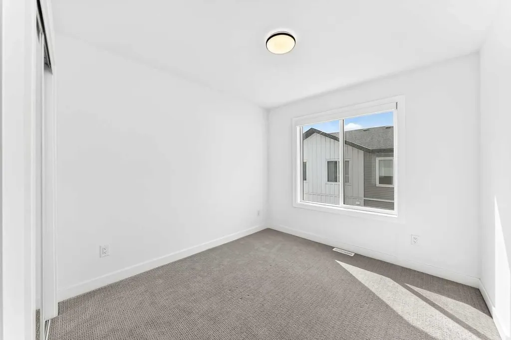 335 Creekside Boulevard SW Calgary AB T2X 5L1