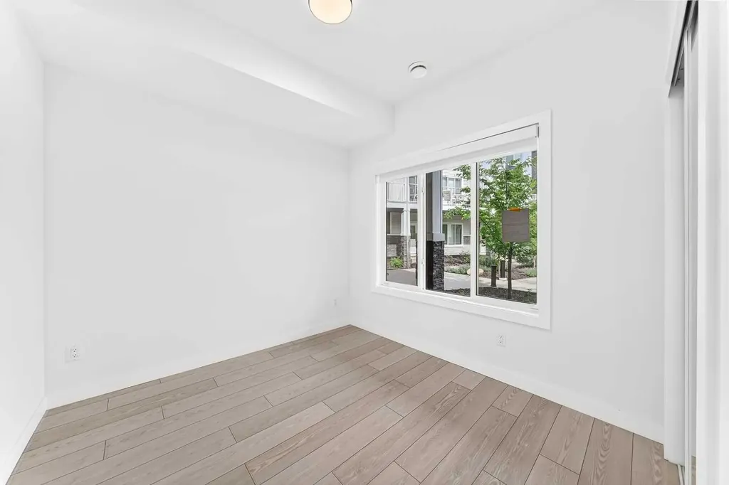 335 Creekside Boulevard SW Calgary AB T2X 5L1