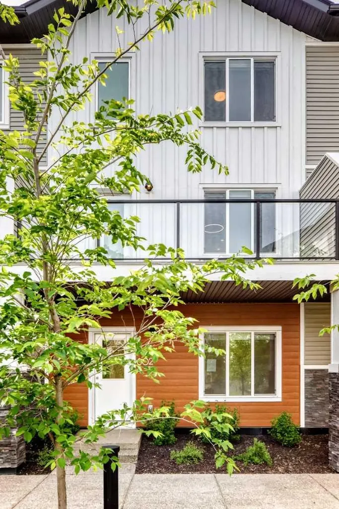 335 Creekside Boulevard SW Calgary AB T2X 5L1