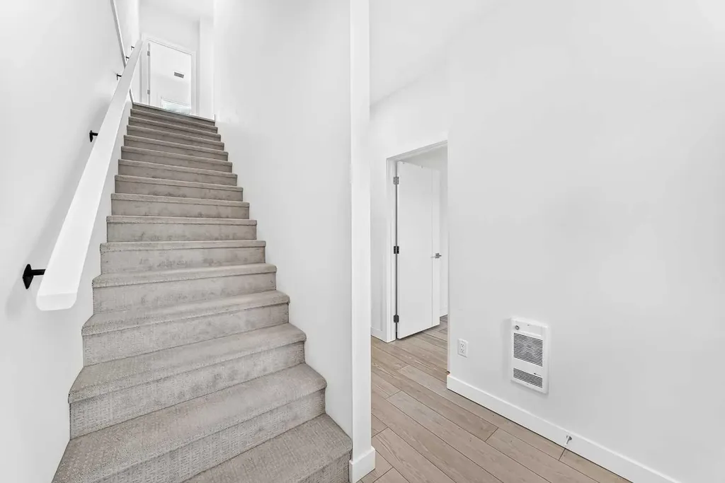 335 Creekside Boulevard SW Calgary AB T2X 5L1