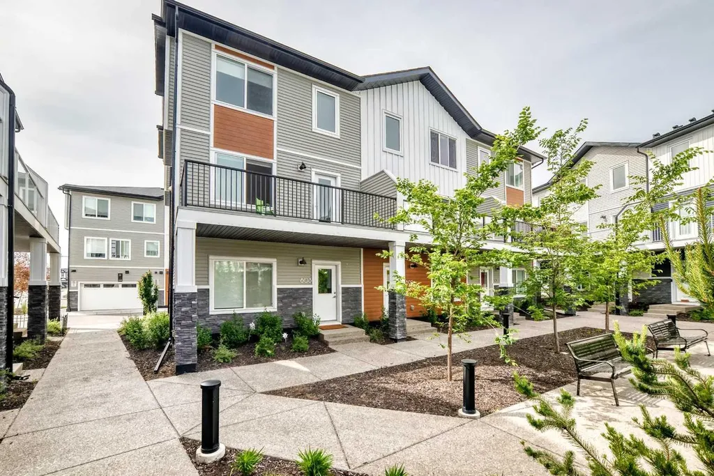 335 Creekside Boulevard SW Calgary AB T2X 5L1