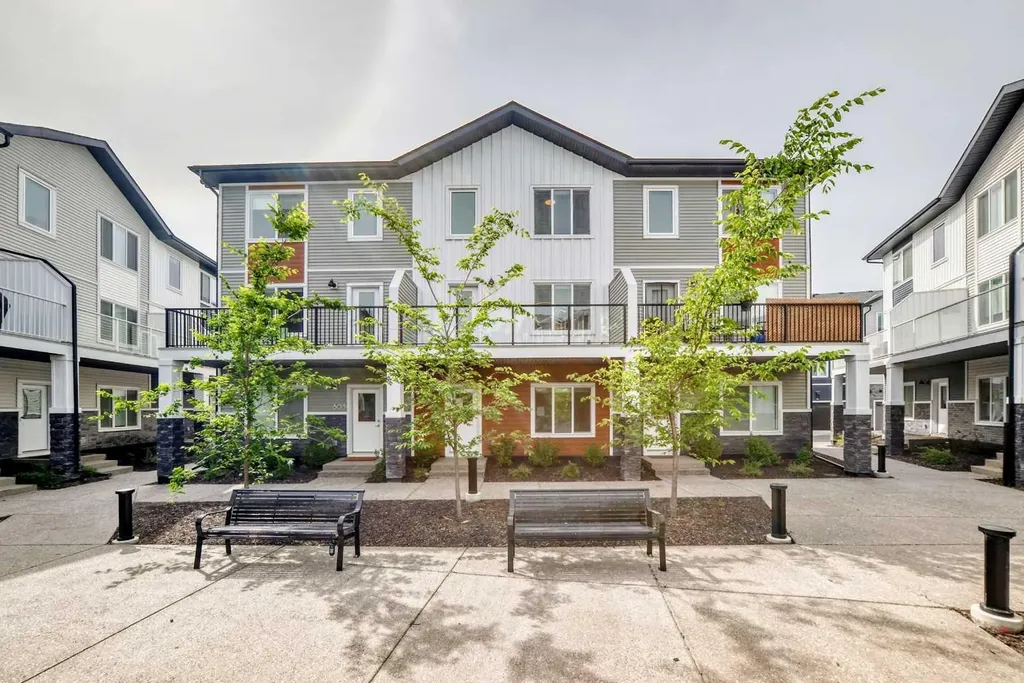 335 Creekside Boulevard SW Calgary AB T2X 5L1