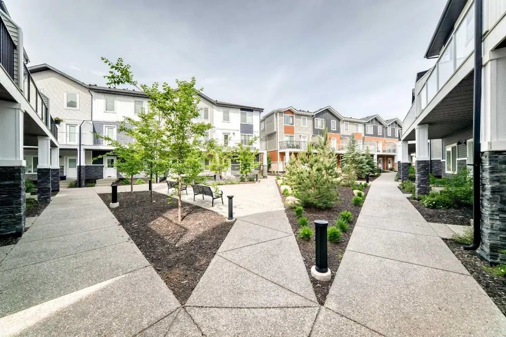 335 Creekside Boulevard SW Calgary AB T2X 5L1