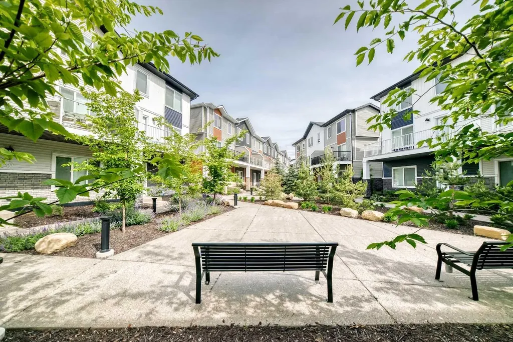 335 Creekside Boulevard SW Calgary AB T2X 5L1