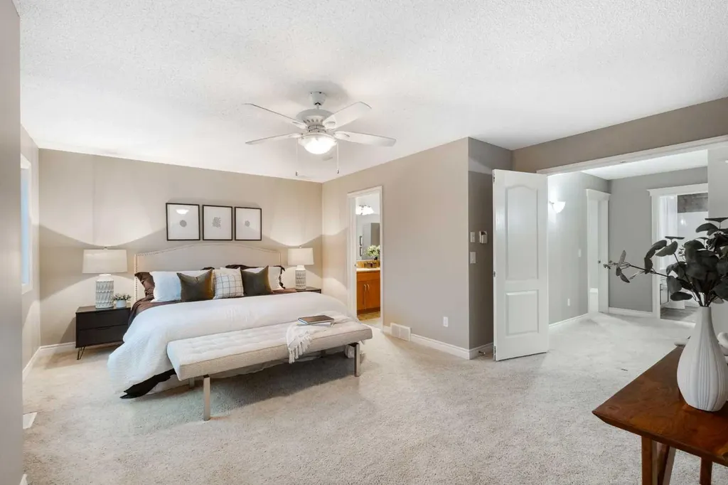 788 Luxstone Landing SW Airdrie AB T4B 3L1