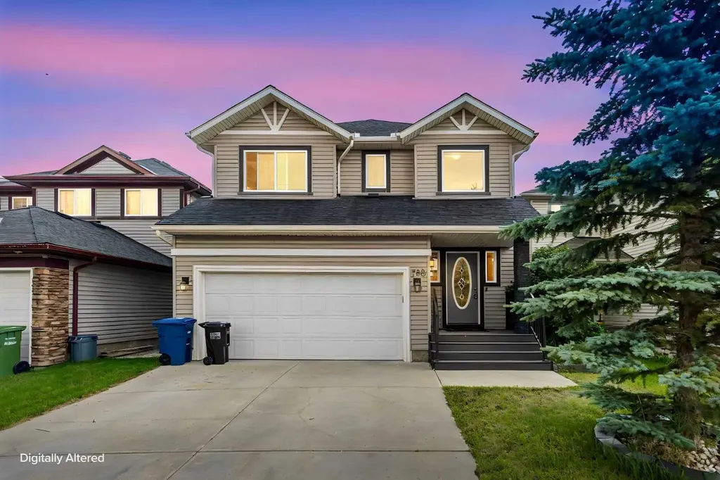 788 Luxstone Landing SW Airdrie AB T4B 3L1