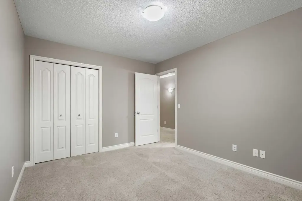 788 Luxstone Landing SW Airdrie AB T4B 3L1