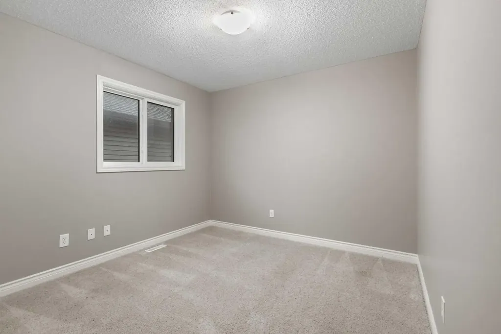 788 Luxstone Landing SW Airdrie AB T4B 3L1