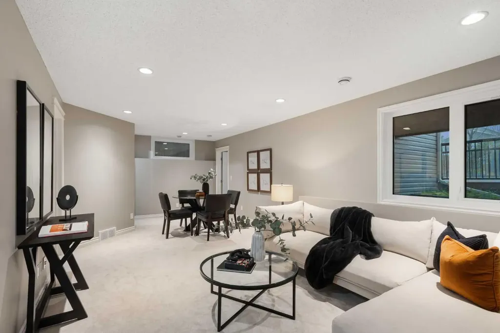 788 Luxstone Landing SW Airdrie AB T4B 3L1