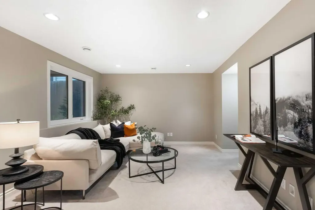 788 Luxstone Landing SW Airdrie AB T4B 3L1