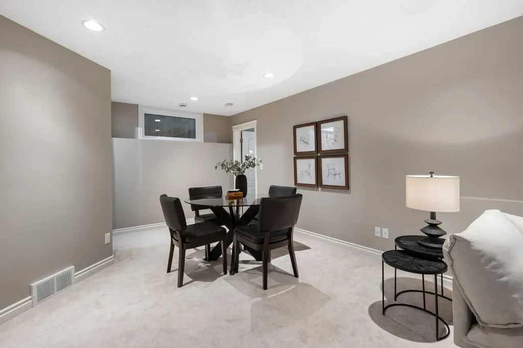 788 Luxstone Landing SW Airdrie AB T4B 3L1