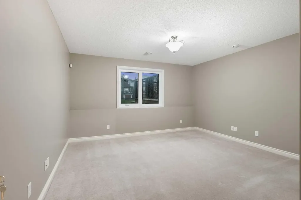 788 Luxstone Landing SW Airdrie AB T4B 3L1