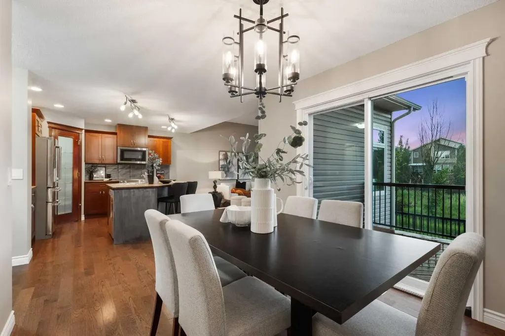 788 Luxstone Landing SW Airdrie AB T4B 3L1