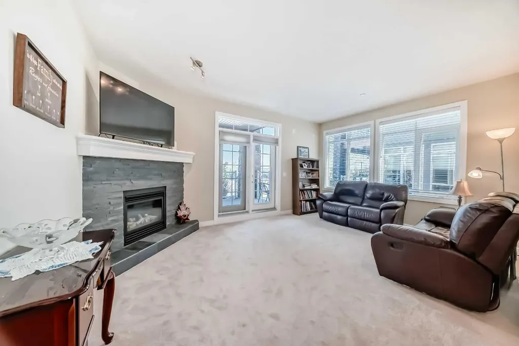 1005A Westmount Drive Strathmore AB T1P 0C3